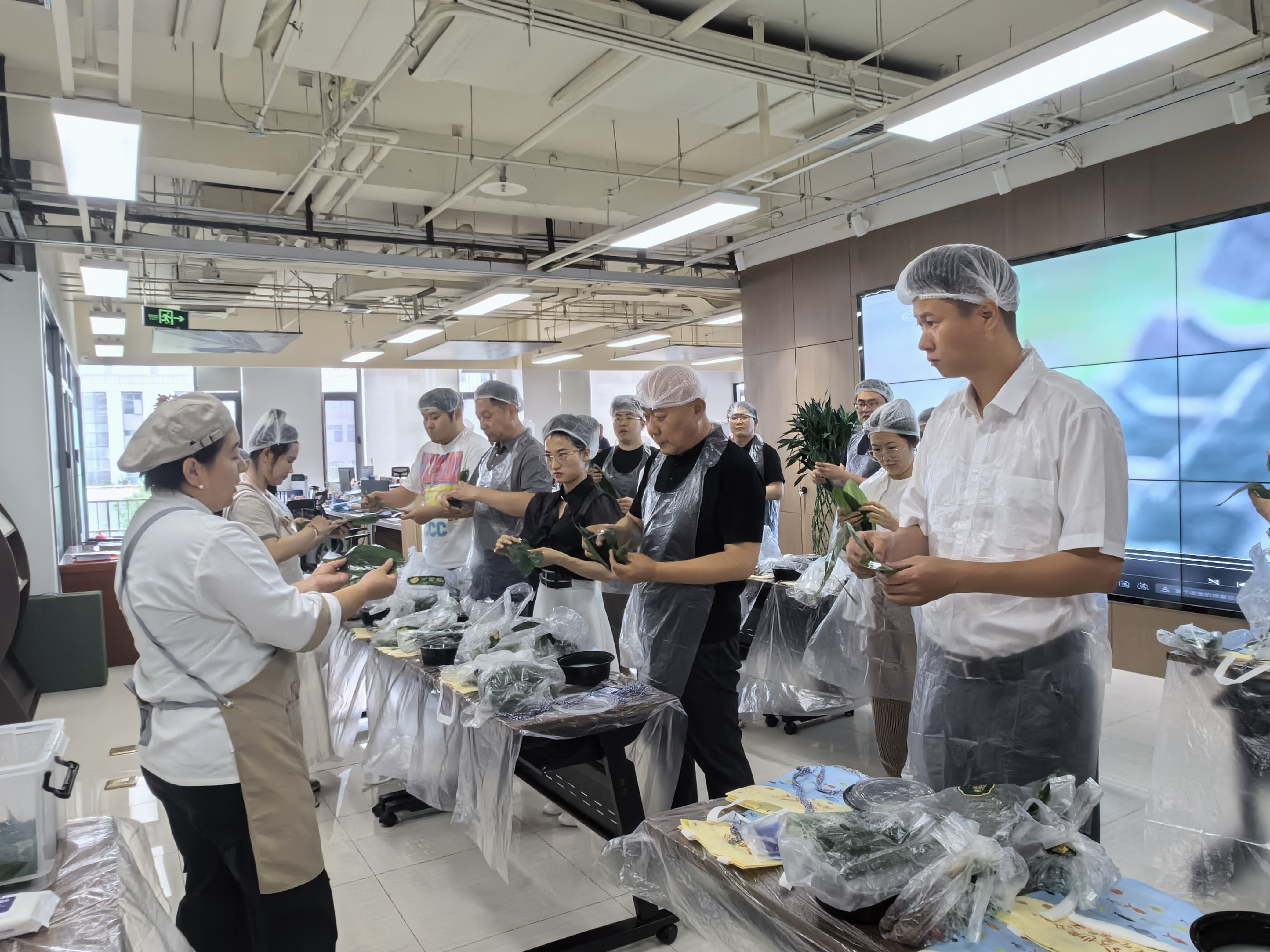 北京灾后重建项目办进行“粽之味 定之远”端午主题活动