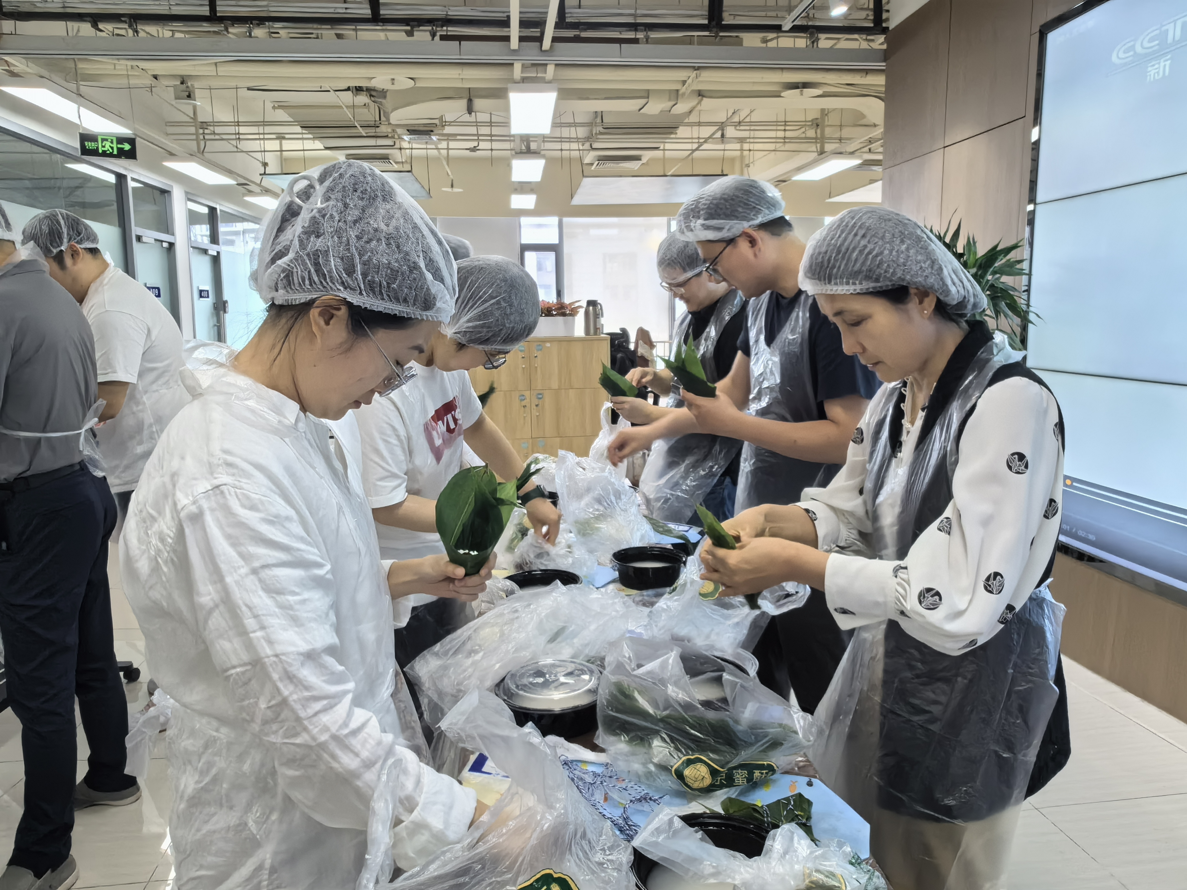 北京灾后重建项目办进行“粽之味 定之远”端午主题活动 北京灾后重建项目办进行“粽之味 定之远”端午主题活动